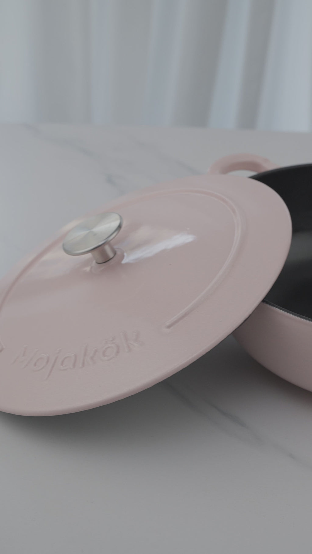 Mojakök 26cm 3.9QT Enameled Cast iron shallow Cocotte- Pink